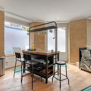 Les Vignes De Montmartre Aparthotel